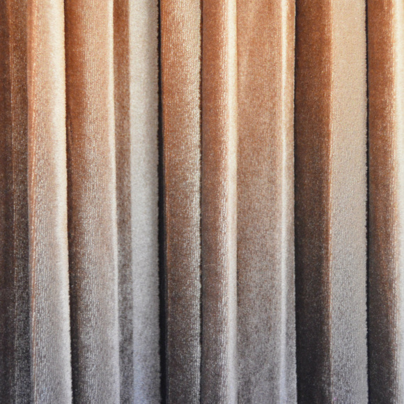 Accordion Gradient Velvet Midi Skirt ONE SIZE - Picture 2 of 3